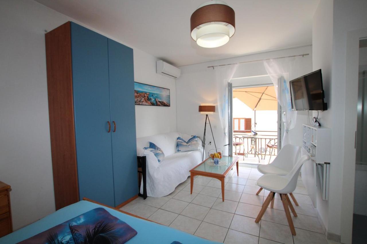 Blue Adria Suites Porec Bagian luar foto