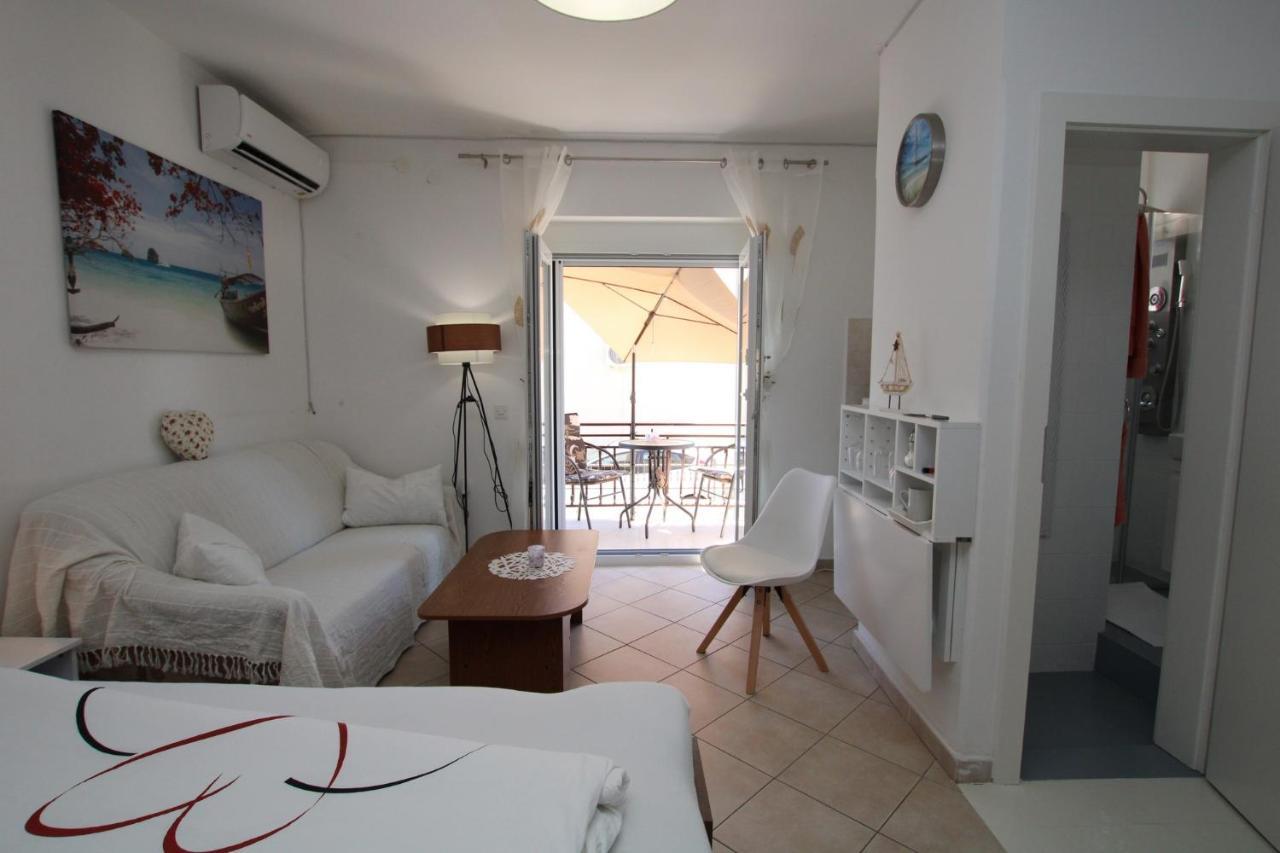 Blue Adria Suites Porec Bagian luar foto