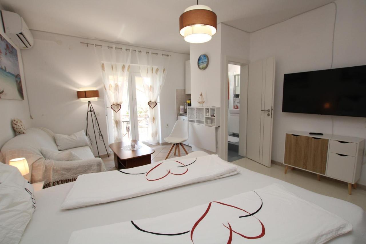 Blue Adria Suites Porec Bagian luar foto