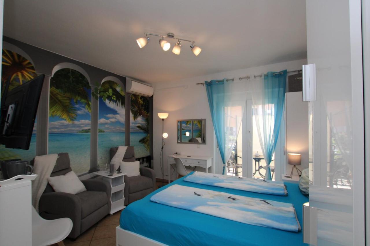 Blue Adria Suites Porec Bagian luar foto